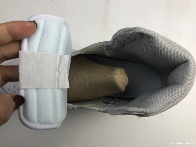 Rep 1 Jordan BQ4422-100 Air High Grey 85 Neutral Retro 0822